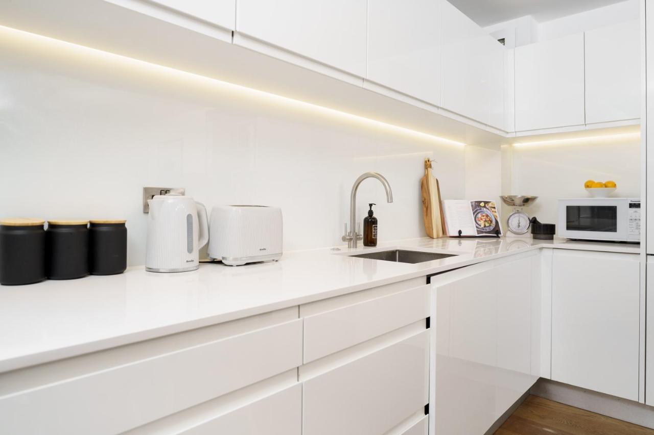 Aircon 2 Bedr, 3 Beds, 2 Bath Covent Garden, Subway Apartment London Luaran gambar